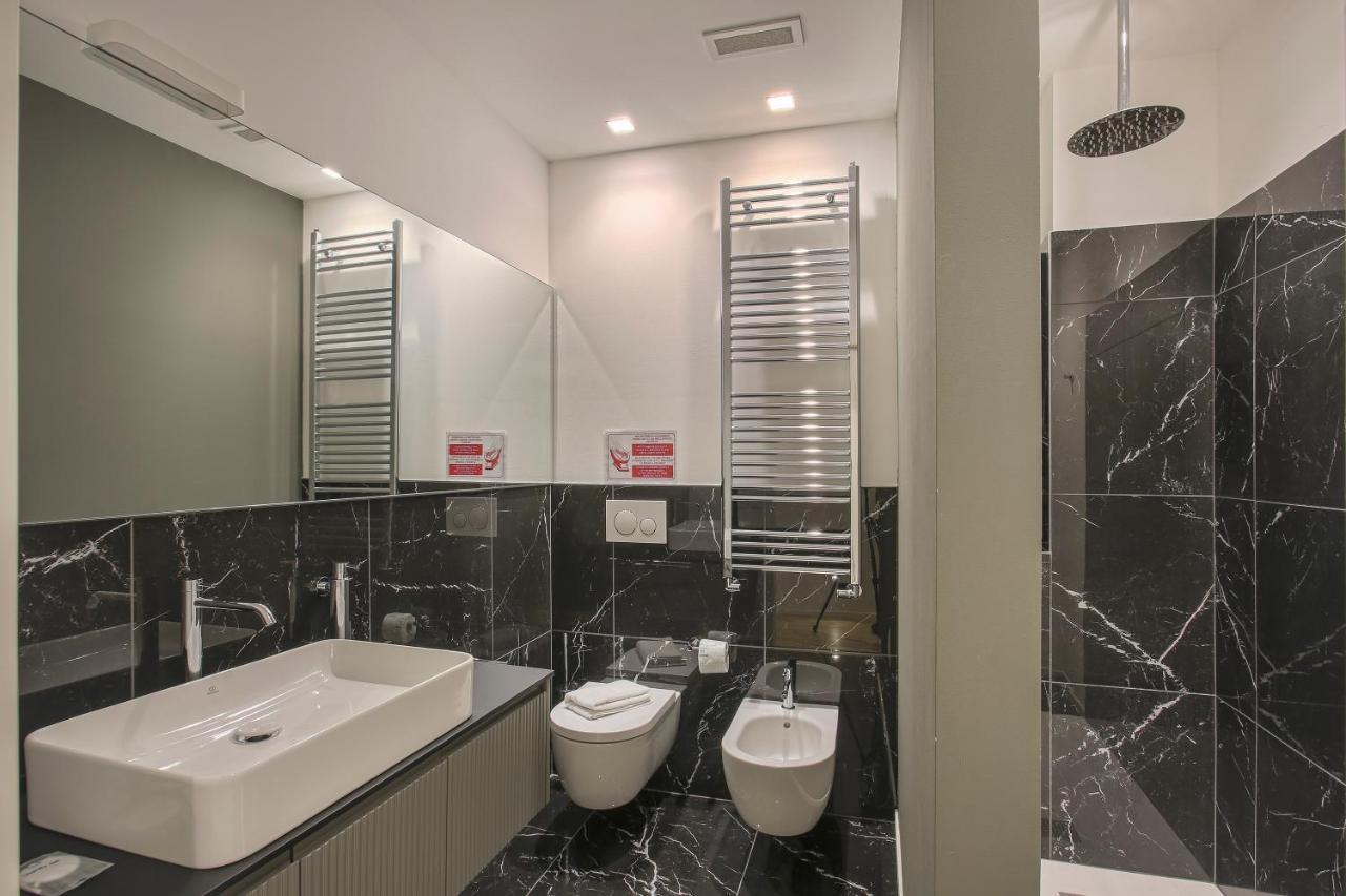 Apartment Chic Luxury Apartments-hosted By Sweetstay Milan